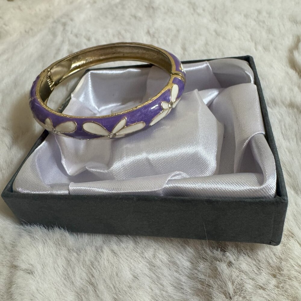 Hinged Purple Bracelet with White Flowers